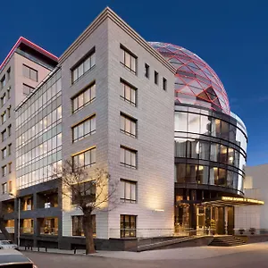 מלון Wyndham Grand *****